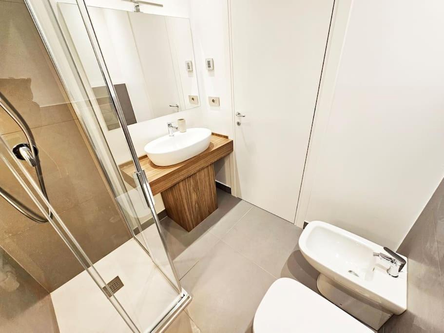 Plaza Deluxe Modern Center House - View Como Lake - Top Privacy Екстериор снимка